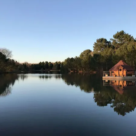 Domaine De Lann Hallat Campsite Plougoumelen